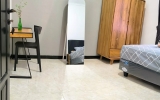 Interior Kamar Tipe A Dengan Meja Dan Cermin